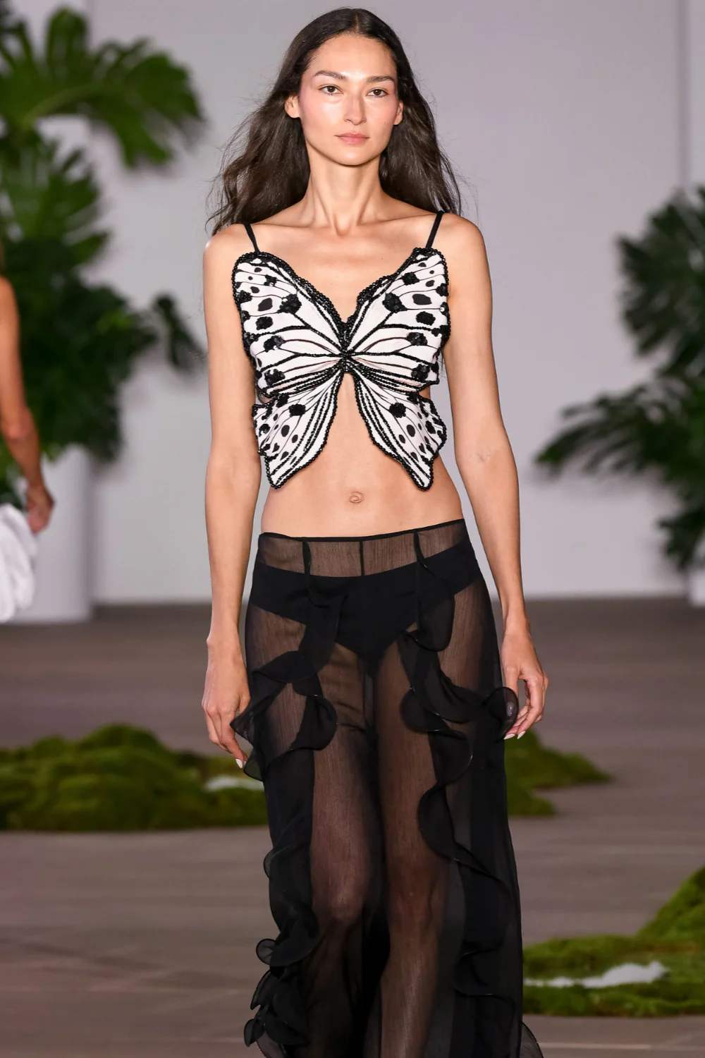BUTTERFLY EMBROIDERED TOP (RUNWAY) - Image 3