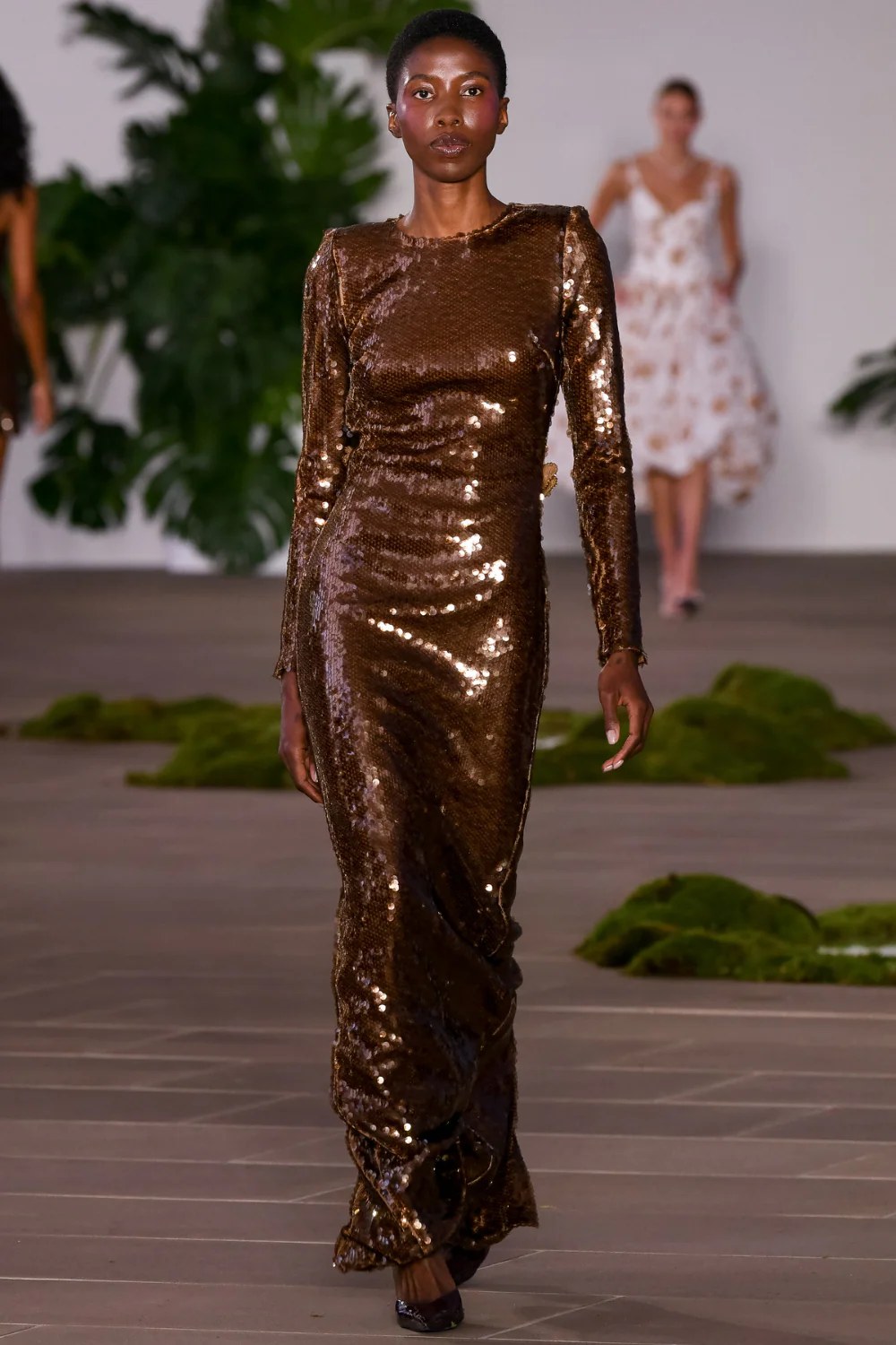 SEQUIN LONG SLEEVE GOWN (RUNWAY) - Image 3